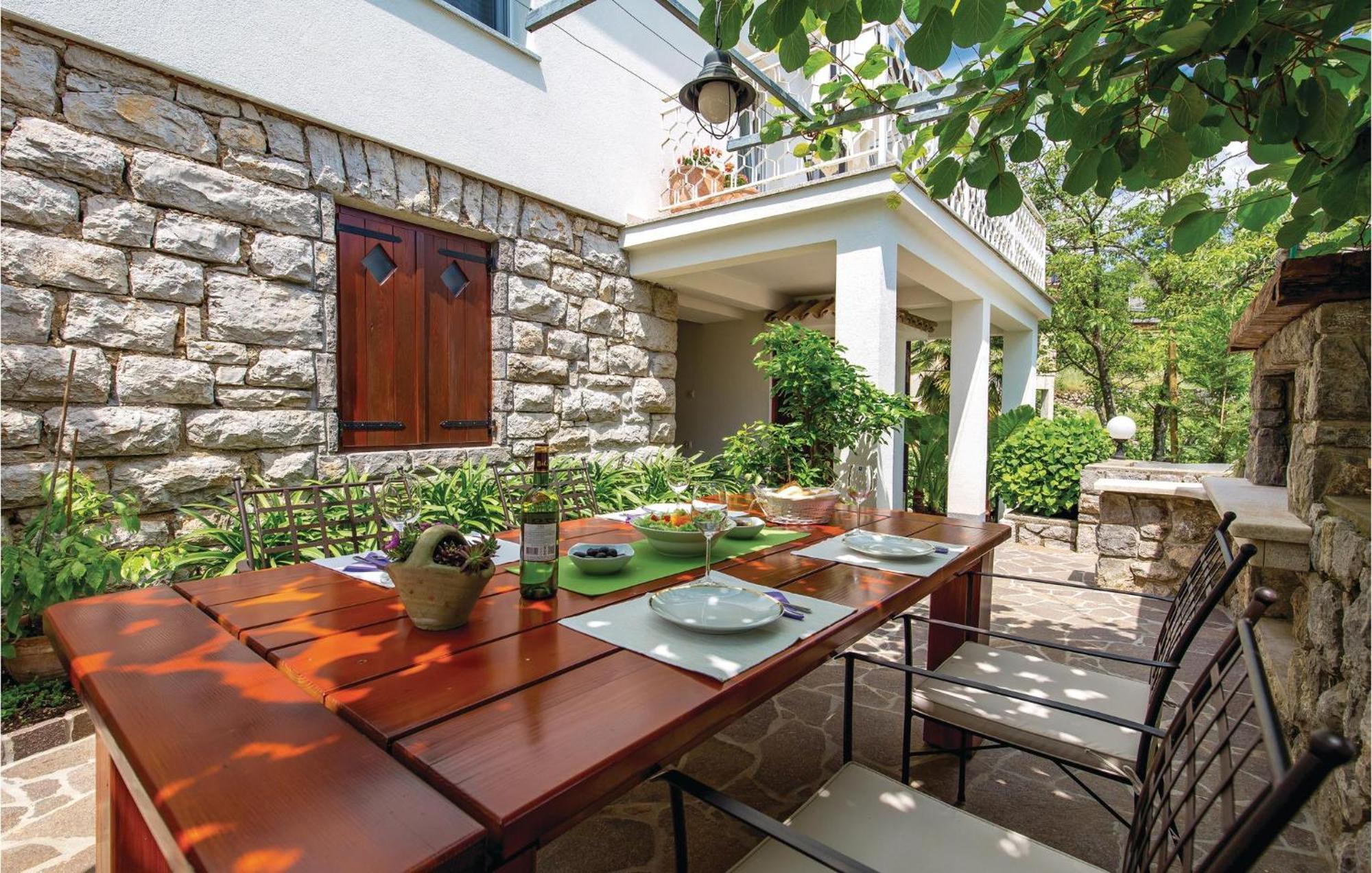 Lovely Home In Matulji With Outdoor Swimming Pool Luaran gambar