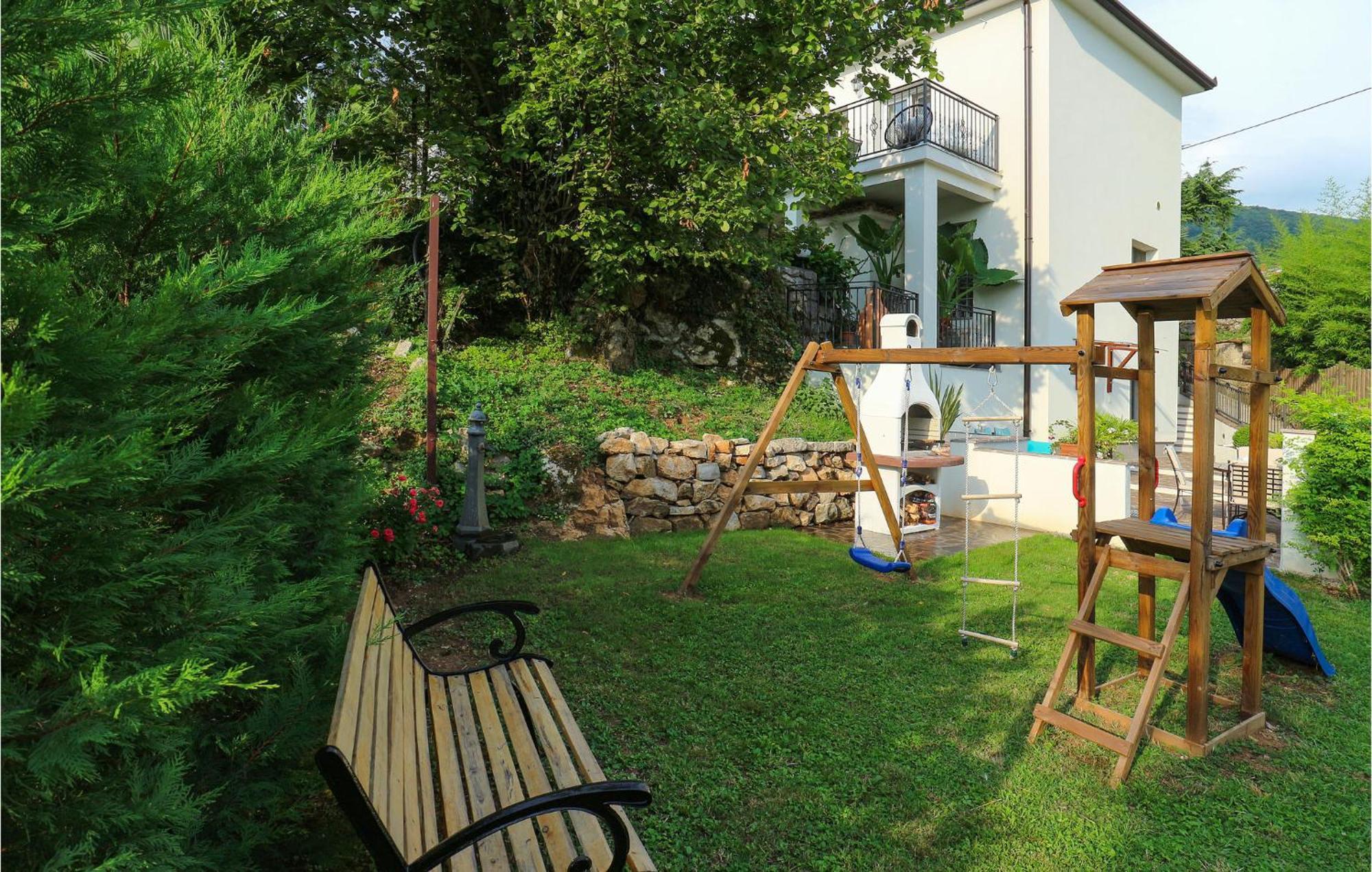 Lovely Home In Matulji With Outdoor Swimming Pool Luaran gambar